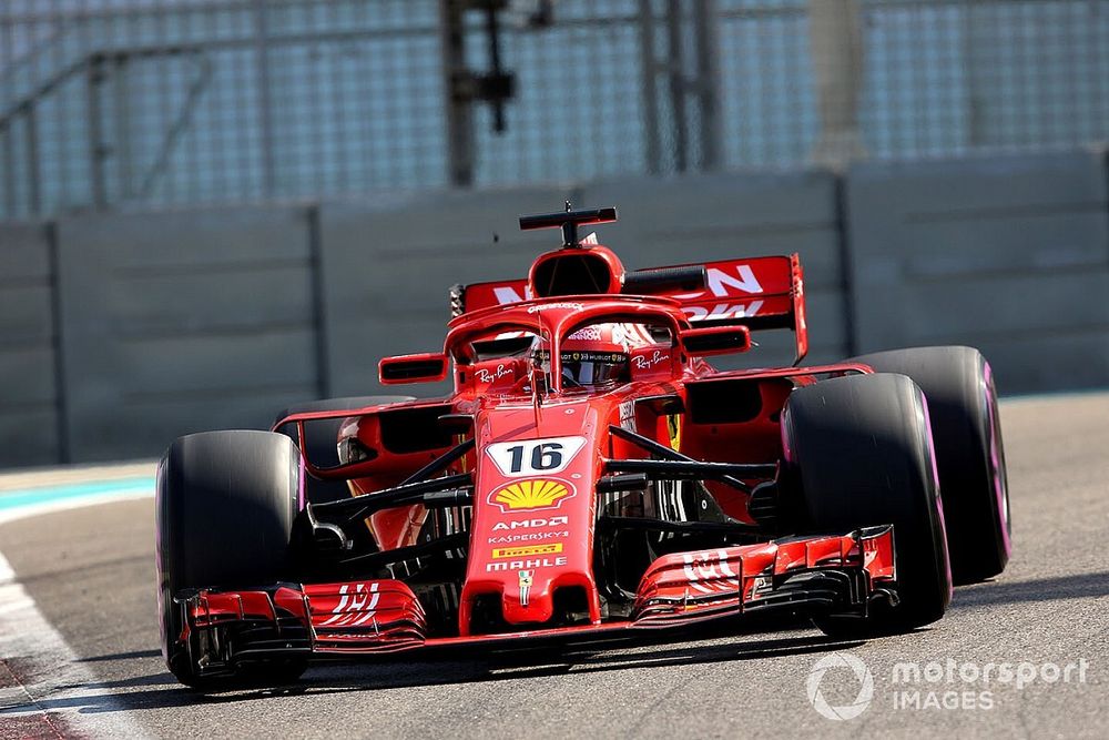 Vettel után Leclerc is pályára gurulhatott a nagyon erős 2018-as Ferrarival