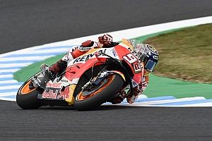 Trainigssturz zwingt Marquez aufs Ersatzbike: Titeljagd von Startplatz sechs