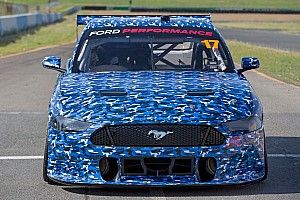 Ford tampilkan Mustang Supercars
