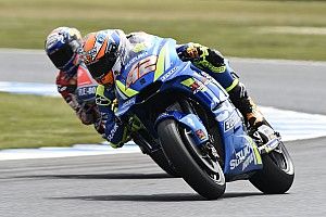 Rins: "Iannone va muy rápido en ensayos pero en carrera va para atrás"