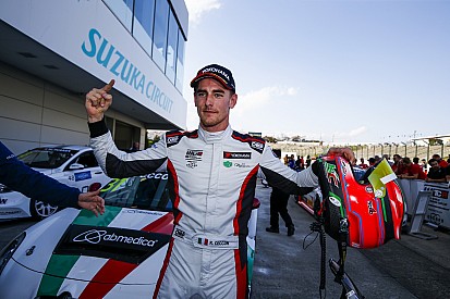 Suzuka WTCR: Ceccon delivers Alfa Romeo's first win
