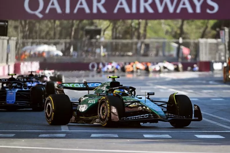 Fernando Alonso, Aston Martin AMR24, Franco Colapinto, Williams FW46