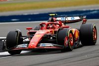 Sainz, preocupado: "McLaren est&aacute; en una liga diferente"