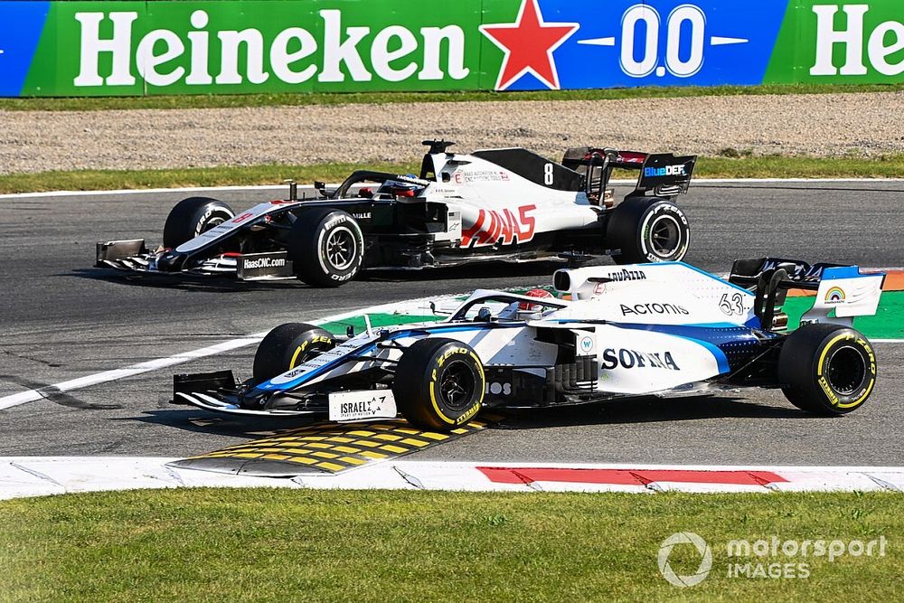 George Russell, Williams FW43 sort de la piste en essayant de dépasser Romain Grosjean, Haas VF-20 