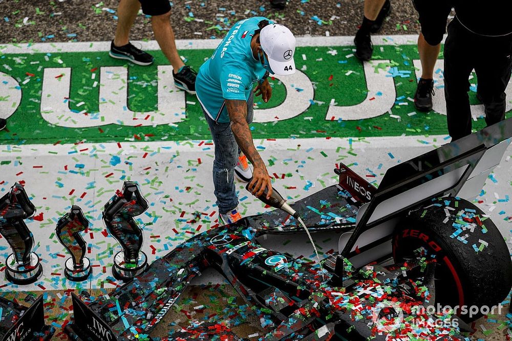 Hamilton: Majdnem izgalmasabb a konstruktőri bajnoki cím, mint az egyéni…