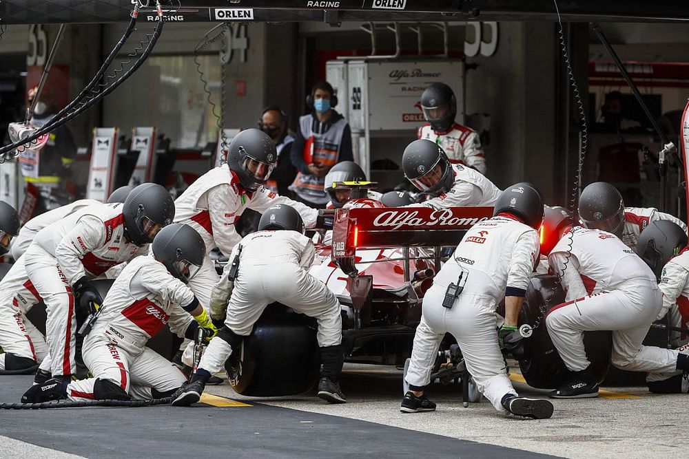Governing F1 via technical directives 'not right' - Vasseur
