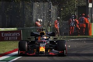 VIDEO: Verstappen valt voor vierde keer uit in F1-seizoen 2020