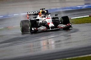 Verstappen: "Amerika'da galibiyet için çekişmeliyiz"