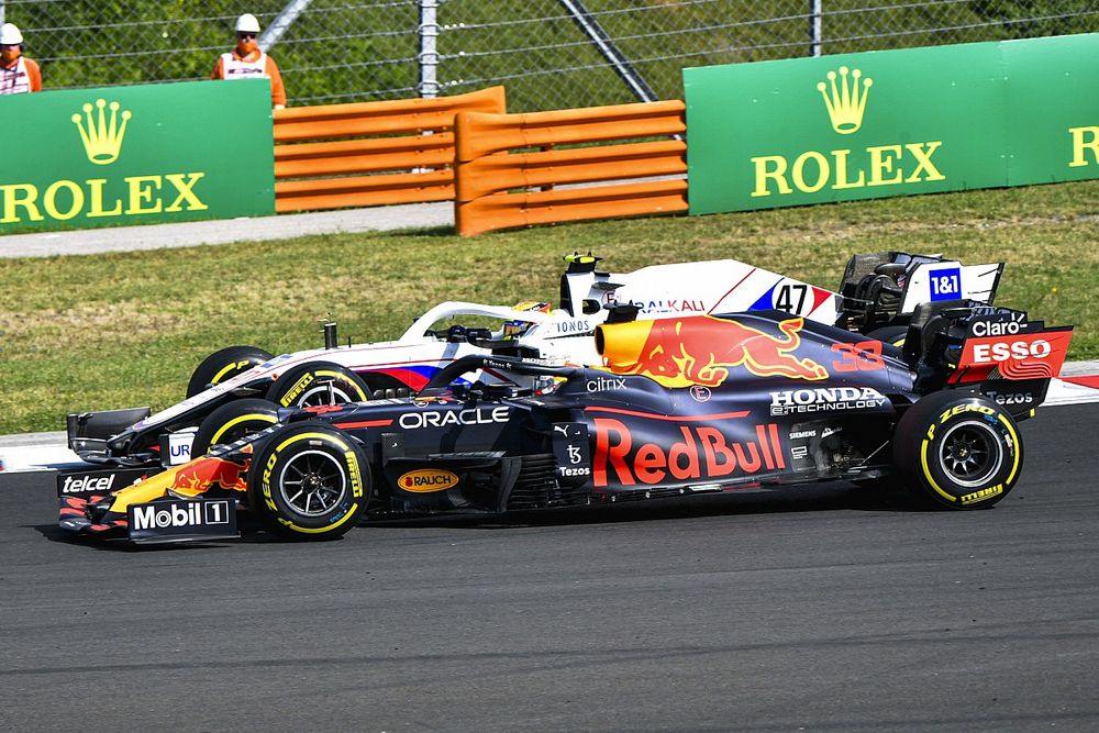 Verstappen: "Lompe acties van anderen hebben ons veel punten gekost"
