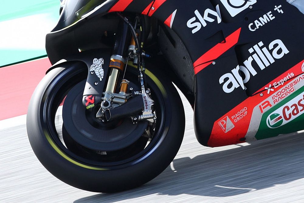 Tecnica Aprilia: la RS-GP con le sospensioni interconnesse