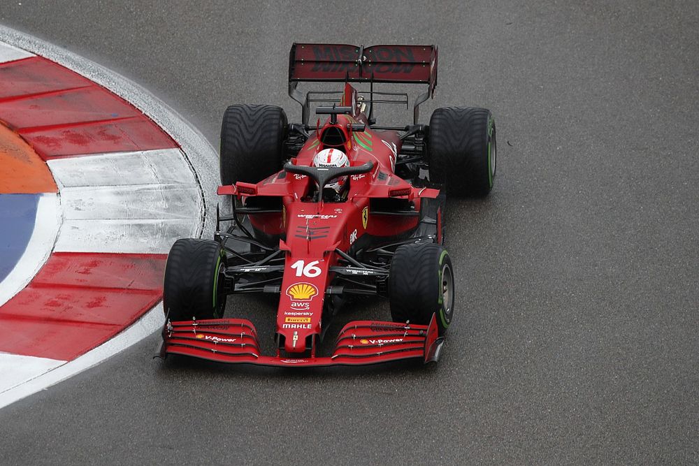 Te late call helpt puntenfinish Leclerc om zeep