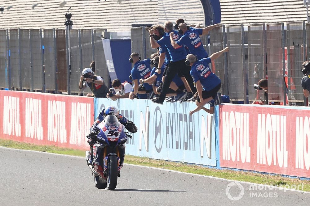 Podio de Bautista y doblete de Razgatlioglu en Jerez