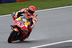 MotoGP, Stiria, Warm-Up: il bagnato esalta Marc Marquez