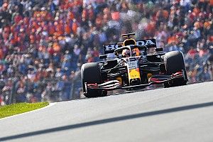 F1, Zandvoort, Libere 3: Verstappen in fuga, Sainz sbatte