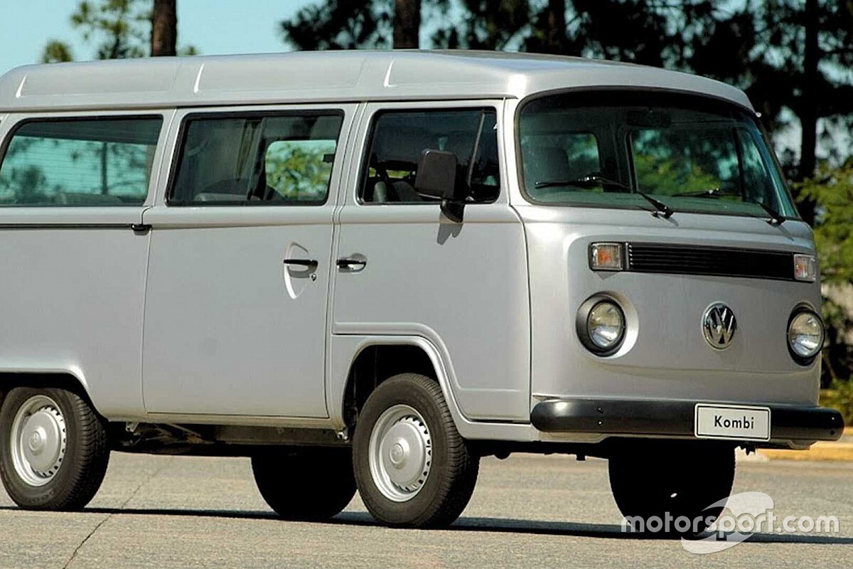 O dia em que o Barão Vermelho 'invadiu' o GP do Brasil em uma Kombi velha