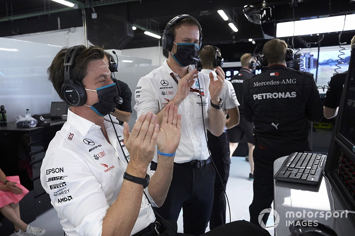 Wolff: "Hamilton, İspanya'da yine kendi sınıfındaydı"