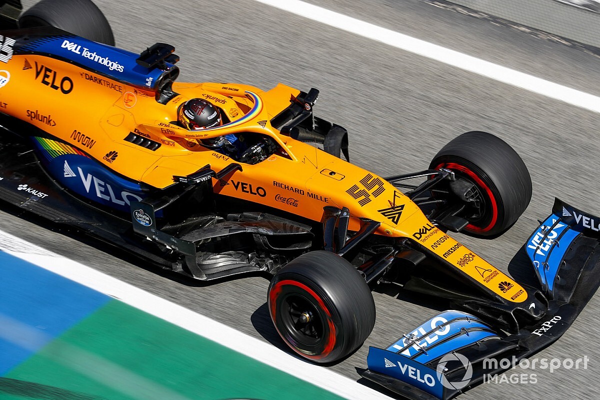 Chassis change hasn't solved Sainz's cooling issues