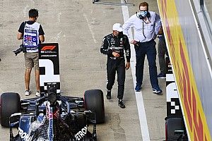 Bottas birla a Hamilton una extraña pole en el GP del 70º Aniversario