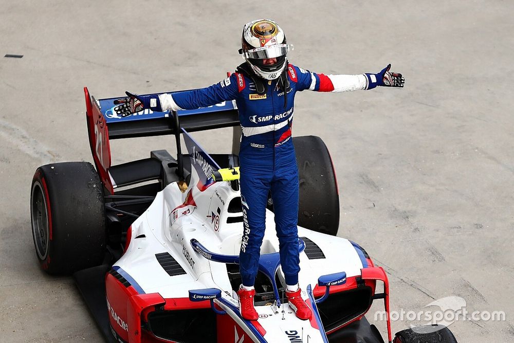 Race winner Robert Shwartzman, PREMA Racing