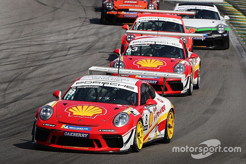 Kaesemodel e Neugebauer, pilotos Shell, comemoram resultados da Porsche Cup em Interlagos
