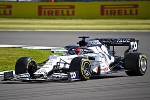 AlphaTauri: Kvyat paga 5 posizioni sulla griglia per il cambio