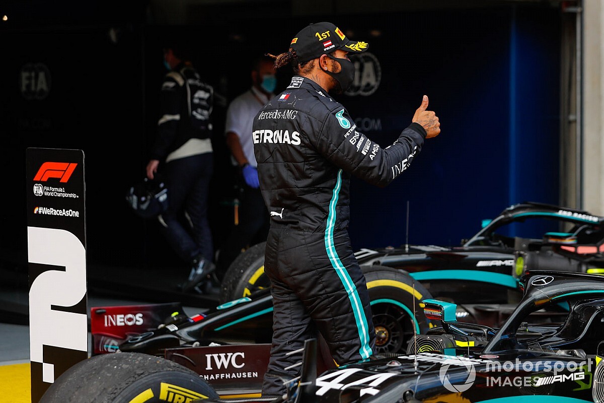 Hamilton: Nem mondanám, hogy kisebb kihívást jelent, ha az élről rajtolok