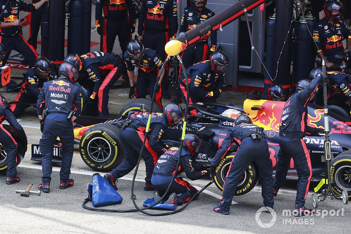 Verstappen: nem jó ötlet arra kényszeríteni a pilótákat, hogy mindhárom keveréket használják