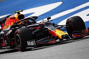 Verstappen: "Tempi bugiardi, nel giro veloce ho rotto l'ala"