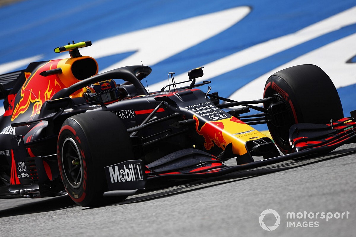 Verstappen: "Tempi bugiardi, nel giro veloce ho rotto l'ala"