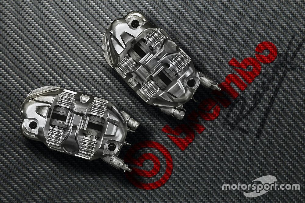 MotoGP: le pinze hanno una vita di 2.500 chilometri