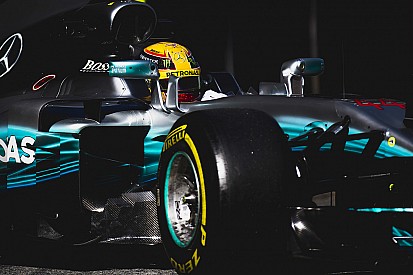 Hamilton says alternative F1 race formats “definitely needed”