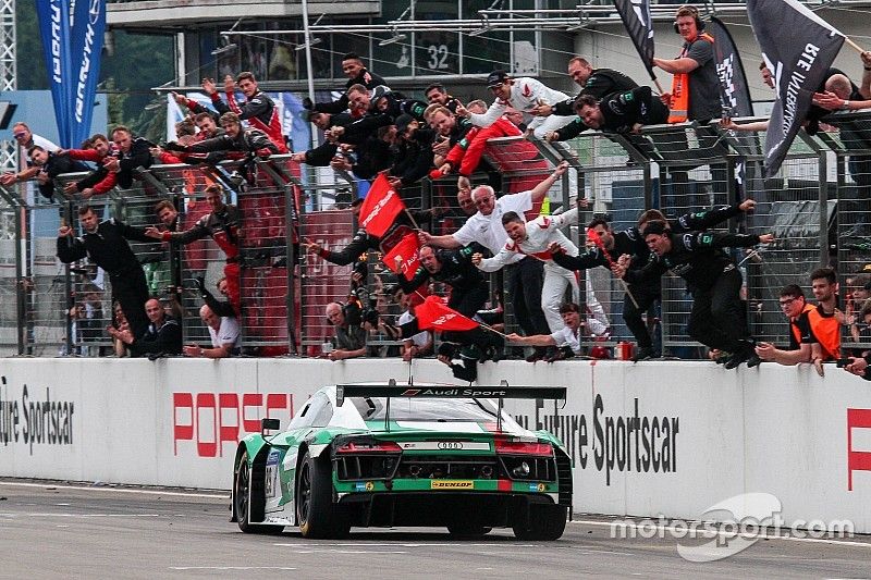 Zieldurchfahrt: 1. #29 Audi Sport Team Land-Motorsport, Audi R8 LMS: Christopher Mies, Connor De Phillippi, Markus Winkelhock, Kelvin van der Linde