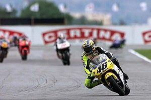 Há 20 anos, Valentino Rossi estreava na MotoGP; relembre a trajetória do multicampeão