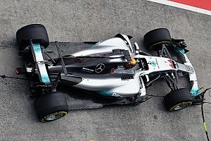 Hamilton duda sobre qué paquete aerodinámico montar en Suzuka
