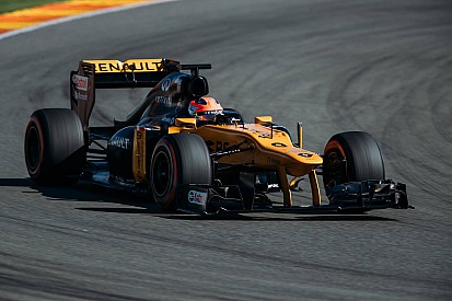 Kubica completes F1 test with Renault at Valencia