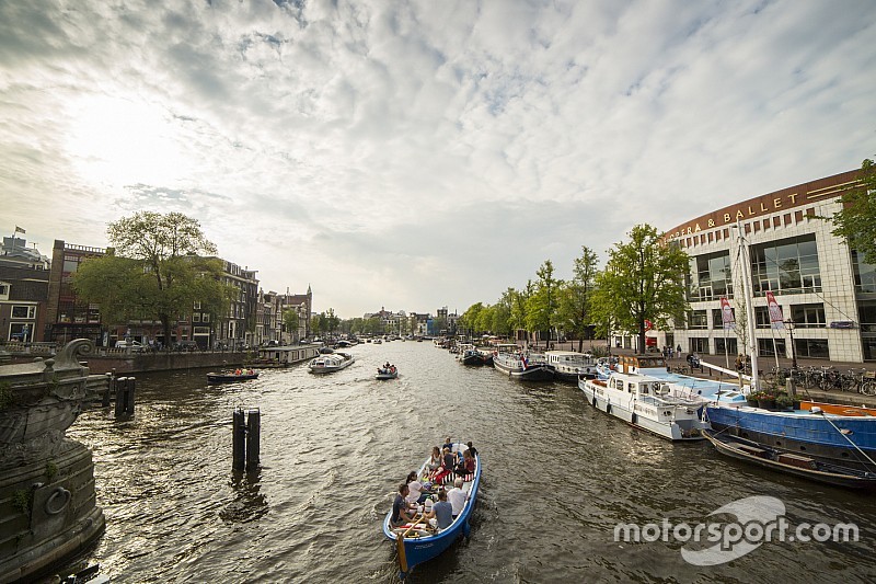Van Oranje: "F1-evenement in samenwerking met Amsterdam ligt voor de hand"