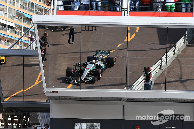 Monaco, Libere 1: Hamilton subito da record davanti a Vettel