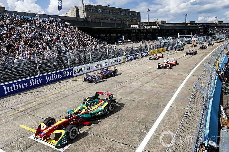 La grille de départ de la deuxième course à Berlin