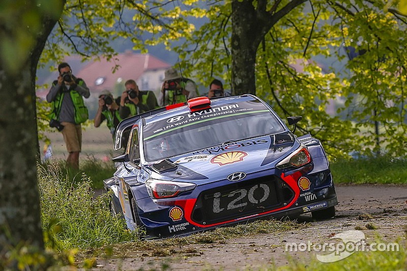 Germania, PS2: Sordo sugli scudi. Errore di Ogier