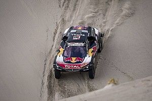 Sainz completó el día con la caja de cambios dañada
