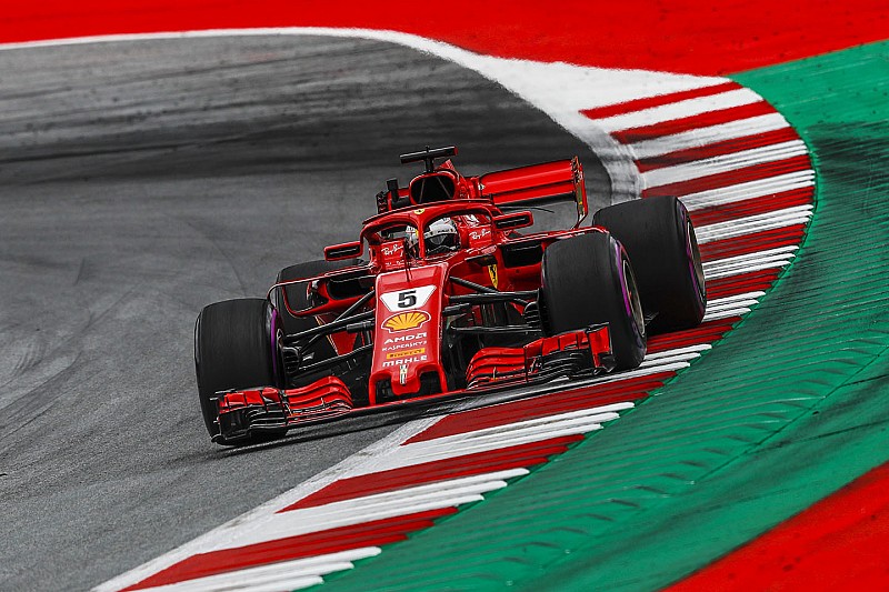 Vettel manda en una apretada práctica antes de la clasificación en Austria