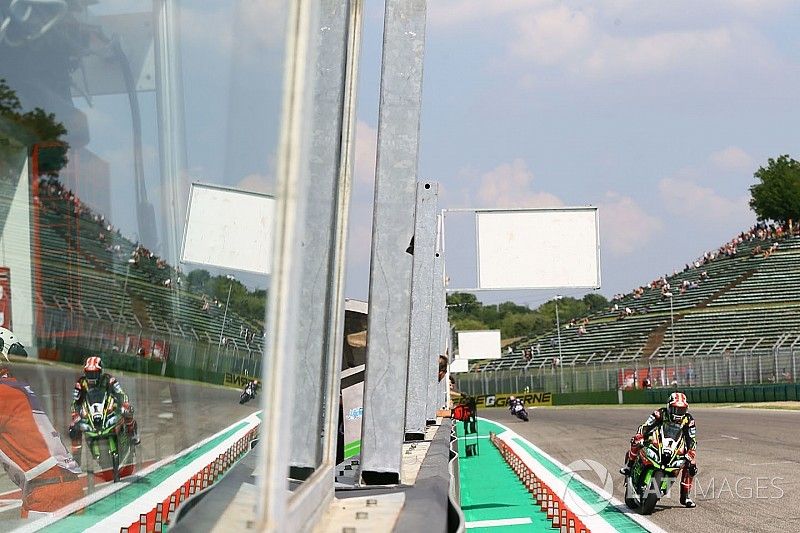 Superpole - Rea préserve son avantage face à Sykes et Davies
