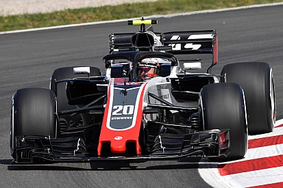 Haas verdedigt Magnussen: “Ze hebben het op hem gemunt”