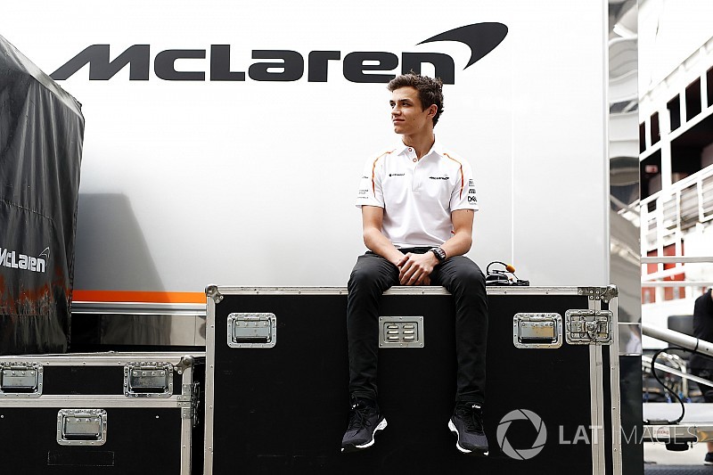 Toro Rosso попросила у McLaren Норриса до конца сезона. Ей отказали