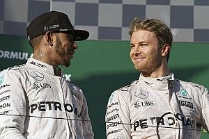 Rosberg ingin bicara secara "normal" dengan Hamilton