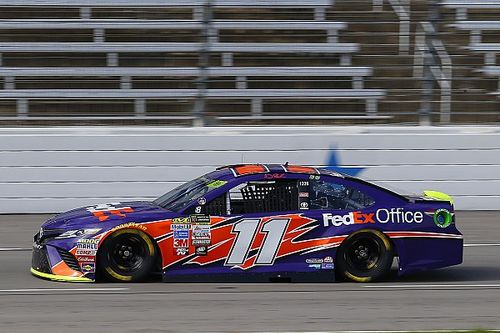 Denny Hamlin fue el mejor en la práctica final en Texas