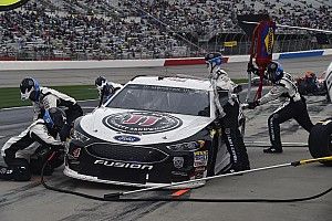 NASCAR reviewing pit gun failures, wants to "get it right"