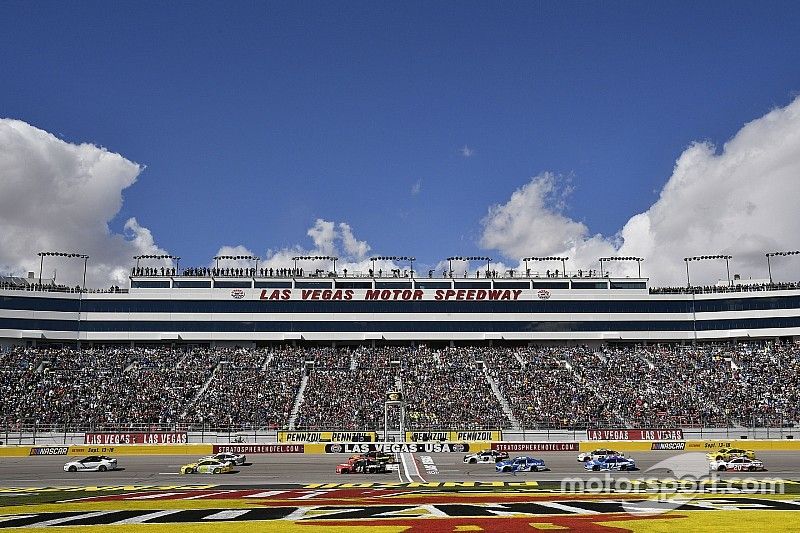 NASCAR Roundtable: The playoffs begin in Las Vegas