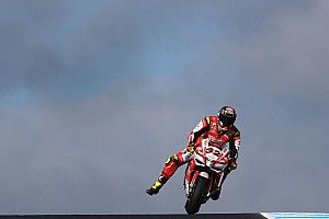 Savadori da la sorpresa en el arranque del WorldSBK en Australia
