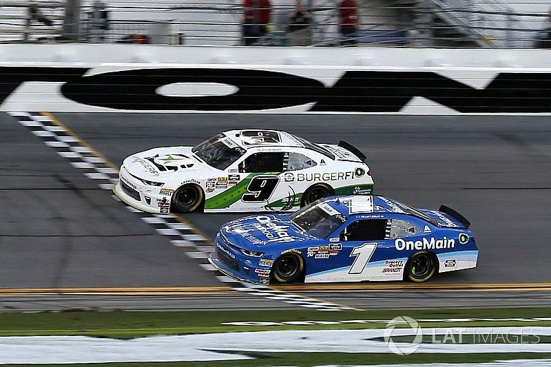 Irres NASCAR-Finish in Daytona: Sieg mit 0,000 Sekunden Vorsprung